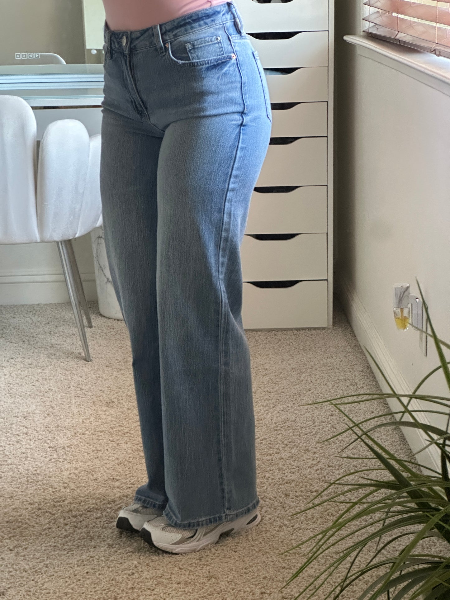 Bella Jeans (light medium wash)
