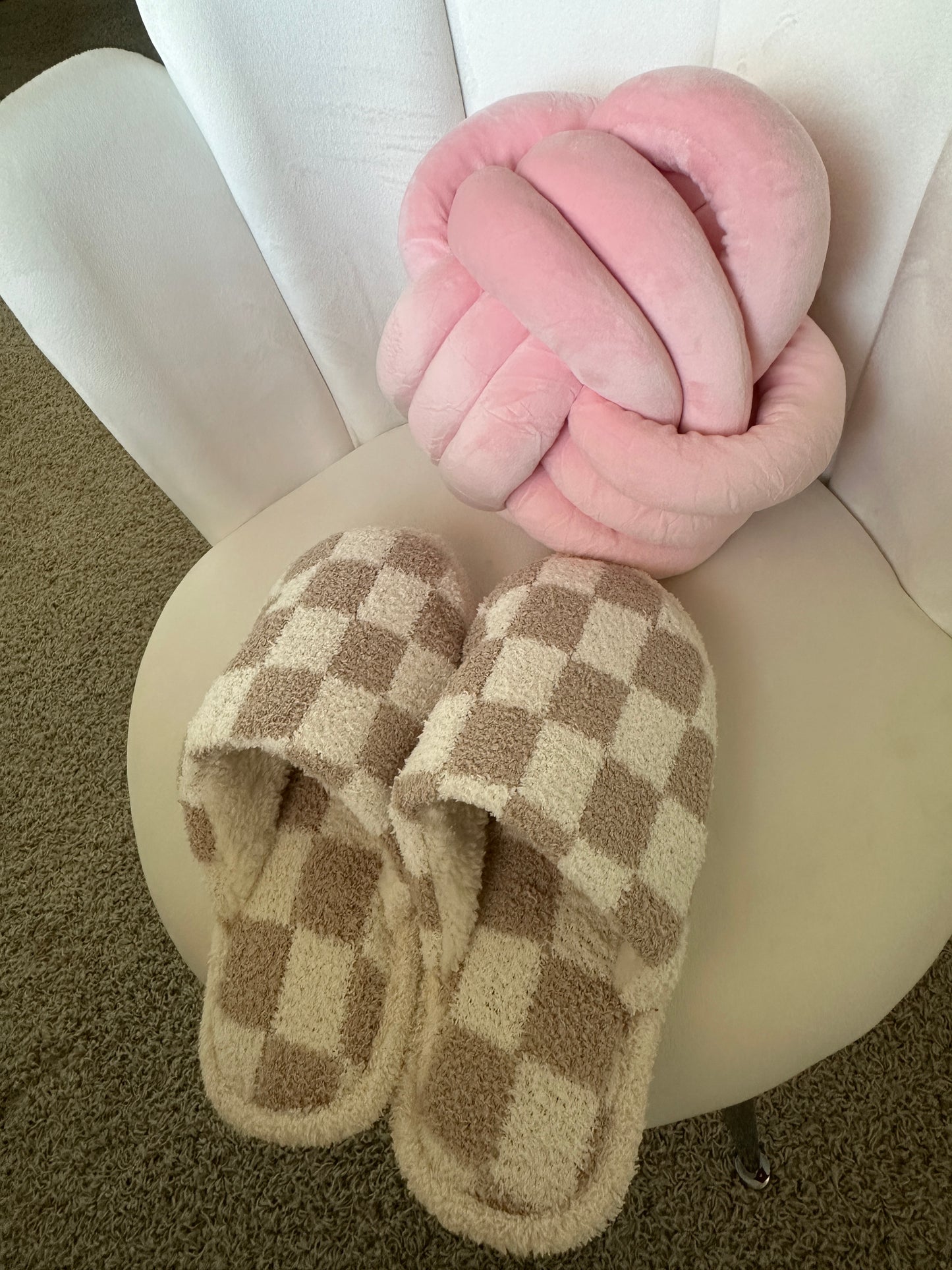 Checkered Slippers (beige)