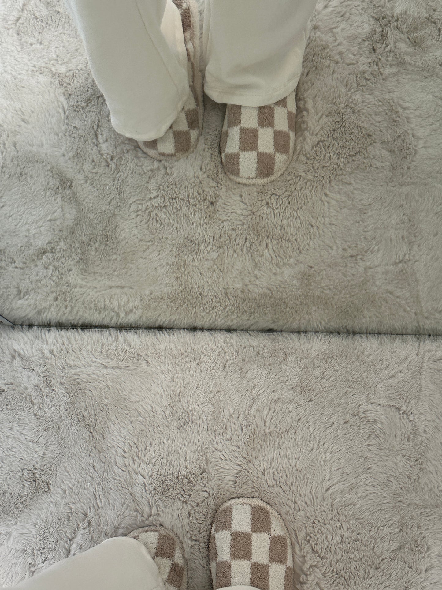 Checkered Slippers (beige)