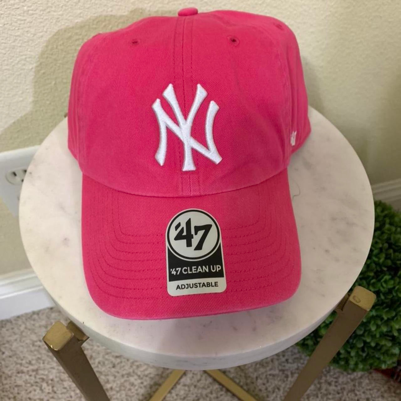 Yankees Hat (magenta)