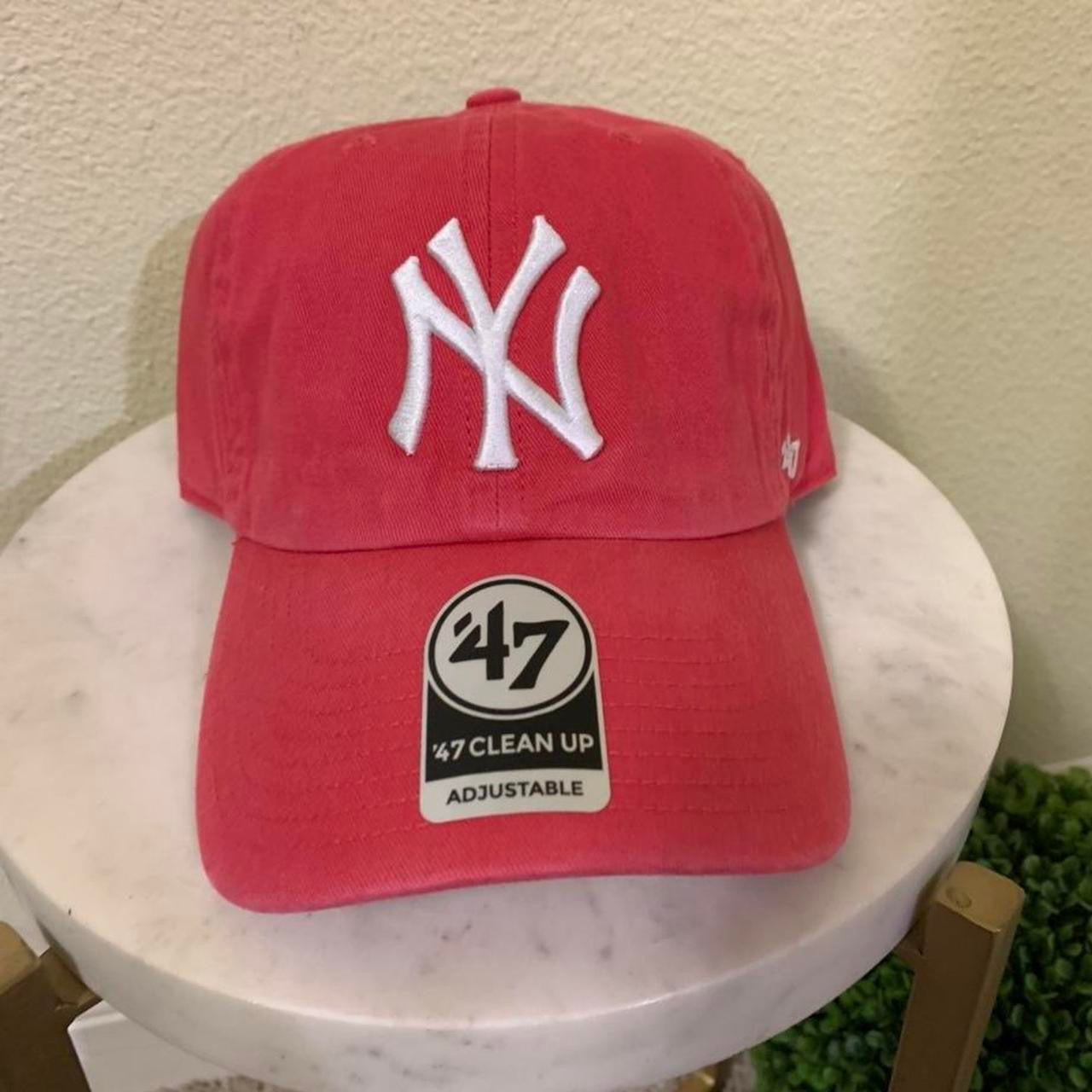 Yankees Hat (berry)