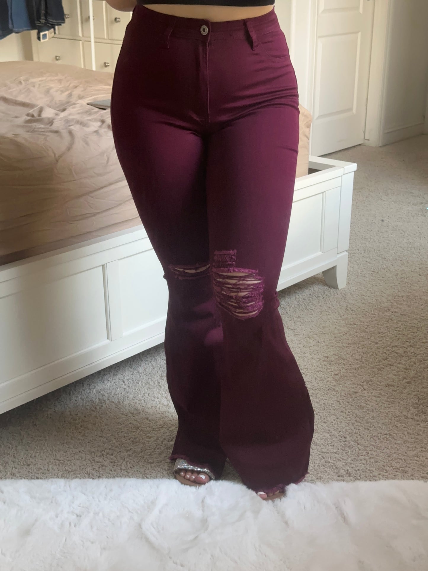 Yasmin Flared Jeans (burgundy)