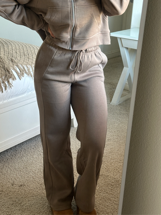 Scuba Wide Leg Sweatpants (mocha)