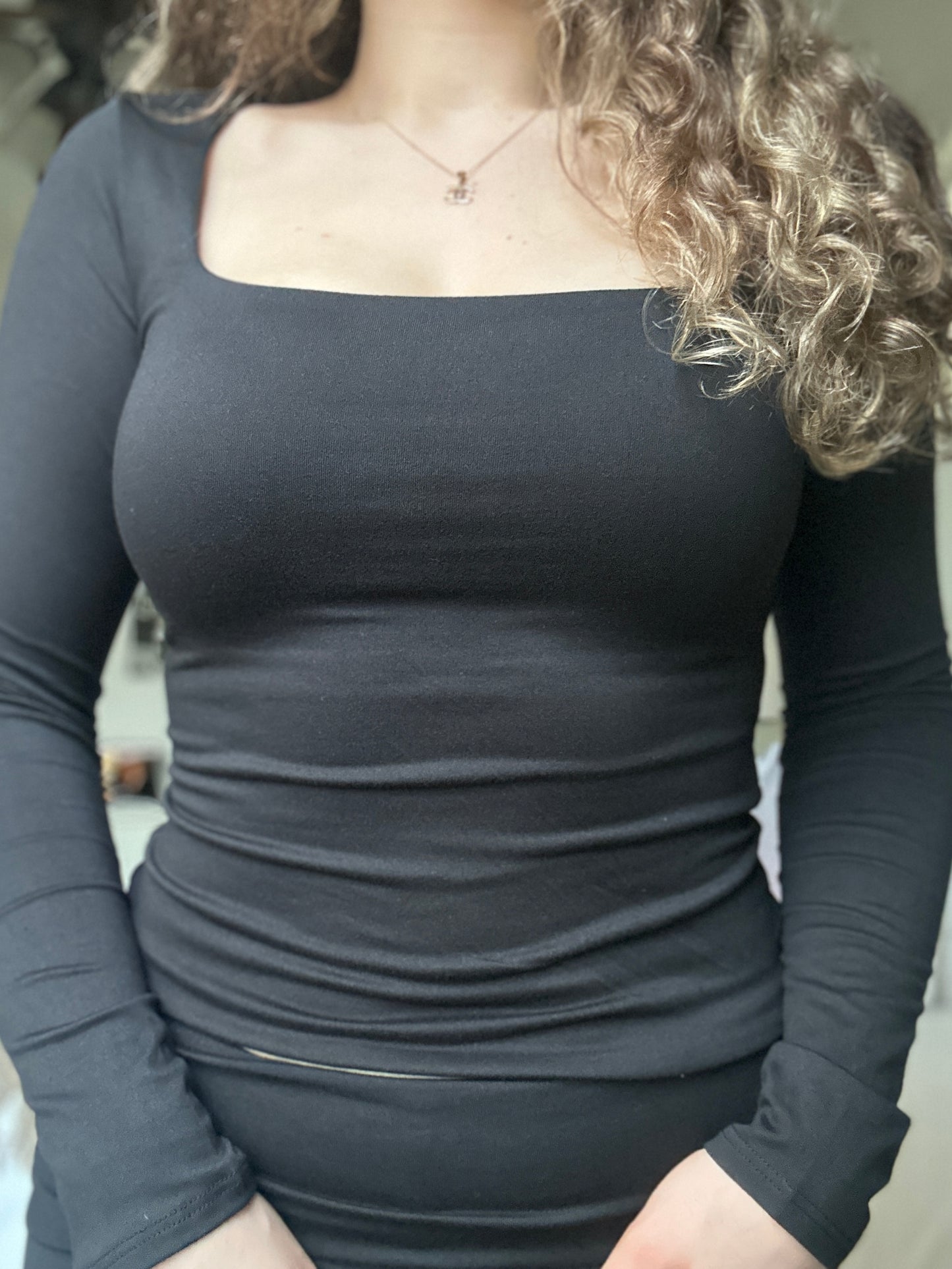 Elly Square Neck Top (black)