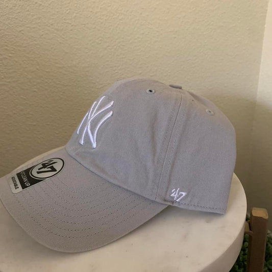 Yankees Hat (grey)