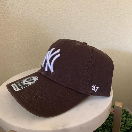 Yankees Hat (brown)